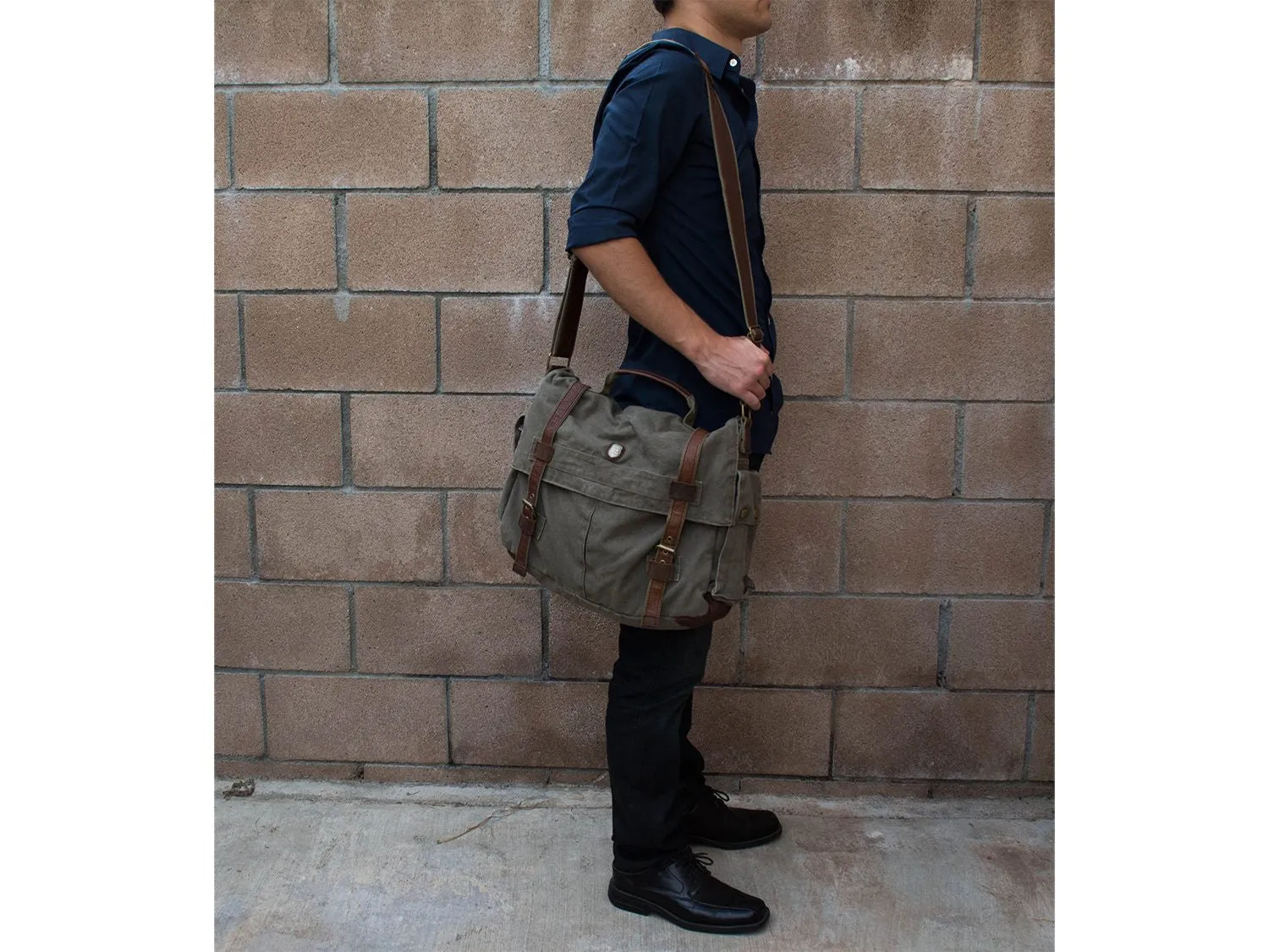 17" Laptop Army Green Leather & Canvas Messenger Bag