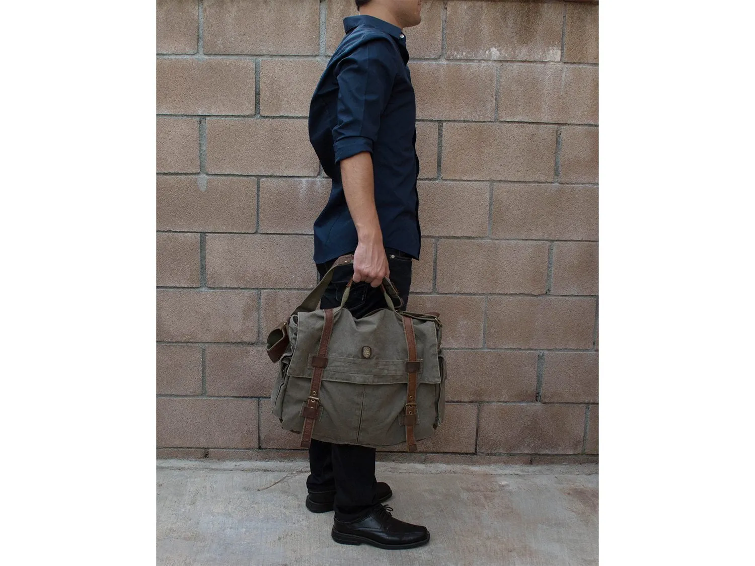 17" Laptop Army Green Leather & Canvas Messenger Bag