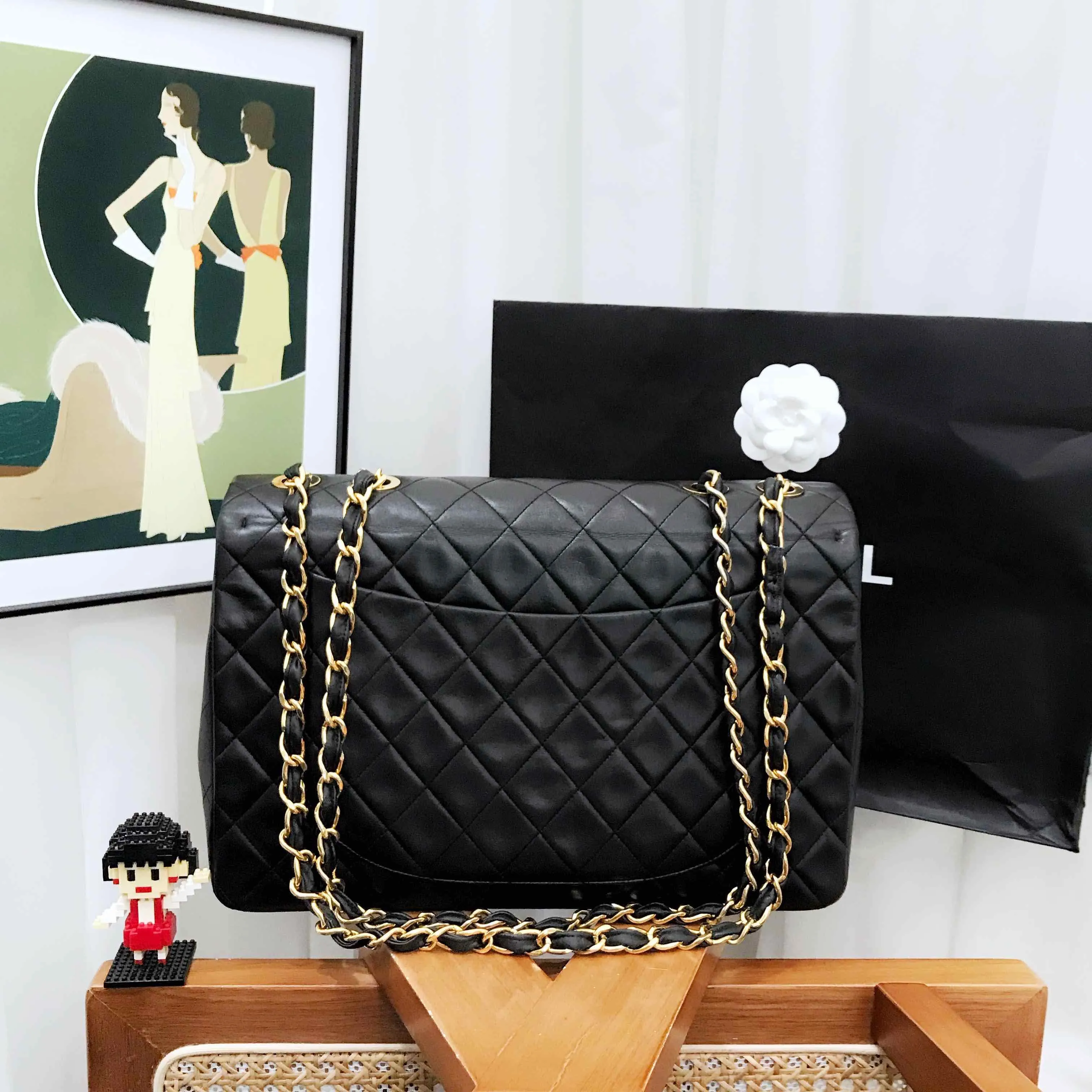 Chanel Black Vintage Classic Flap Bag Medium Quilted Leather Gold Hardware