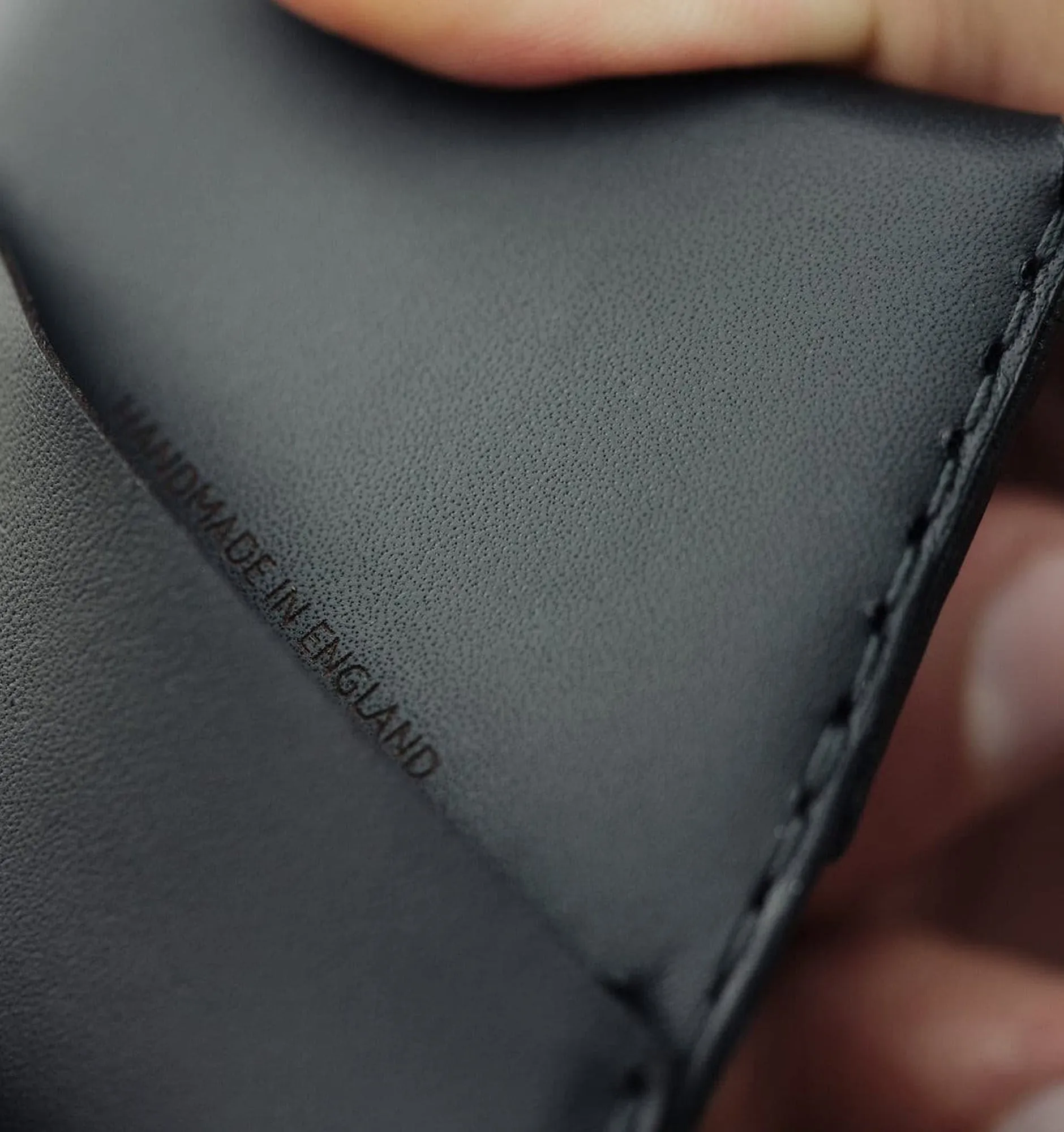 Wingback Winston Card Holder
